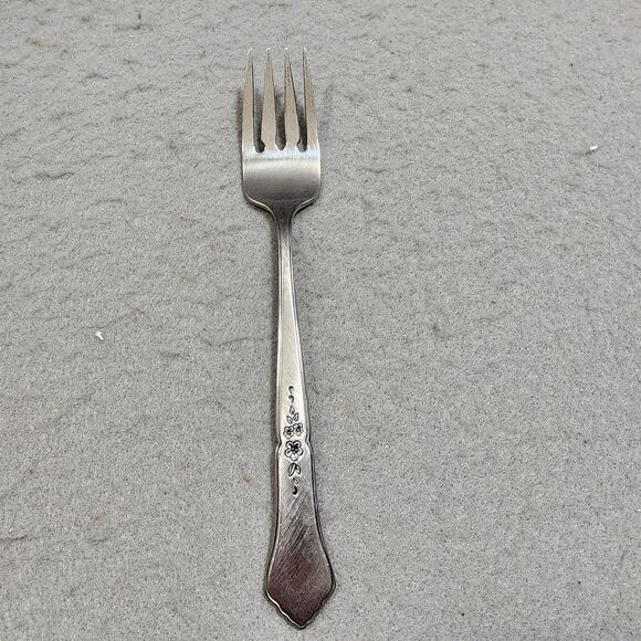 Oneida ASHMORE Floral Salad Fork Burnished Handle Stainless Flatware - Picture 1 of 3